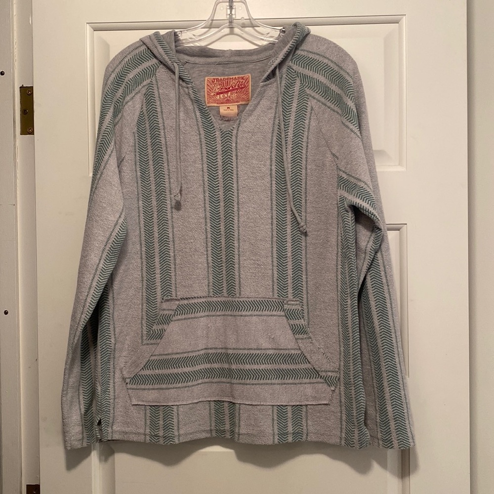 Pullover hoodie